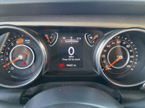 Used 2020 Jeep Wrangler Unlimited Sport S AWD/4WD image 9