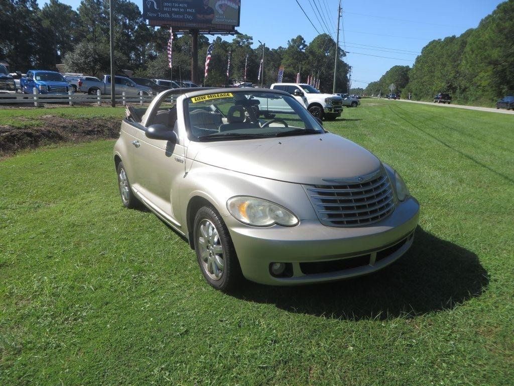 Used 2006 Chrysler PT Cruiser Touring FWD image 4
