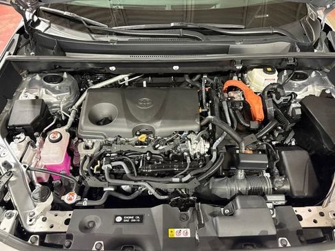 Certified 2025 Toyota RAV4 XLE AWD/4WD image 11
