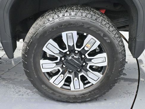 Used 2024 GMC Sierra 2500 Denali w/ Denali Reserve Package image 36