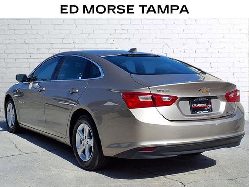 Used 2023 Chevrolet Malibu LT image 3