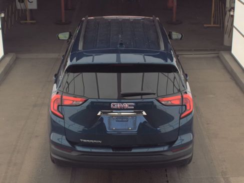 Used 2020 GMC Terrain SLE w/ Driver Convenience Package image 8