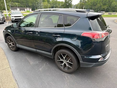 Used 2017 Toyota RAV4 SE FWD image 12