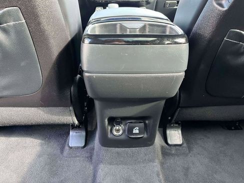 Used 2025 Kia Telluride SX Prestige X-Line image 4