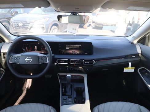 New 2026 Nissan Sentra SL w/ Floor Mat Package FWD image 7