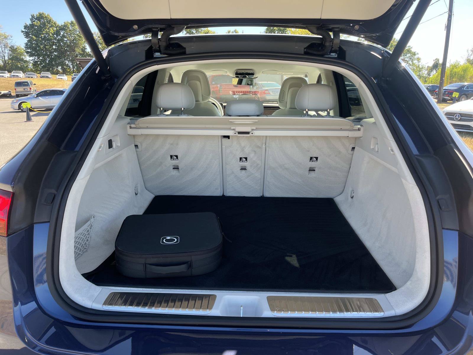 Certified 2023 Mercedes-Benz EQE 350+ SUV image 12