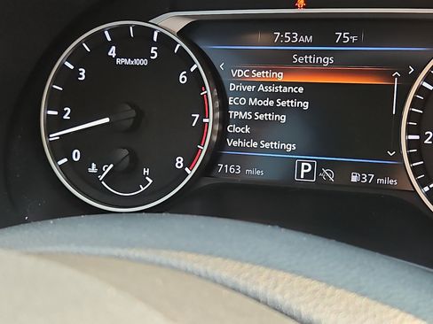 Used 2024 Nissan Sentra SR w/ SR Premium Package FWD image 20