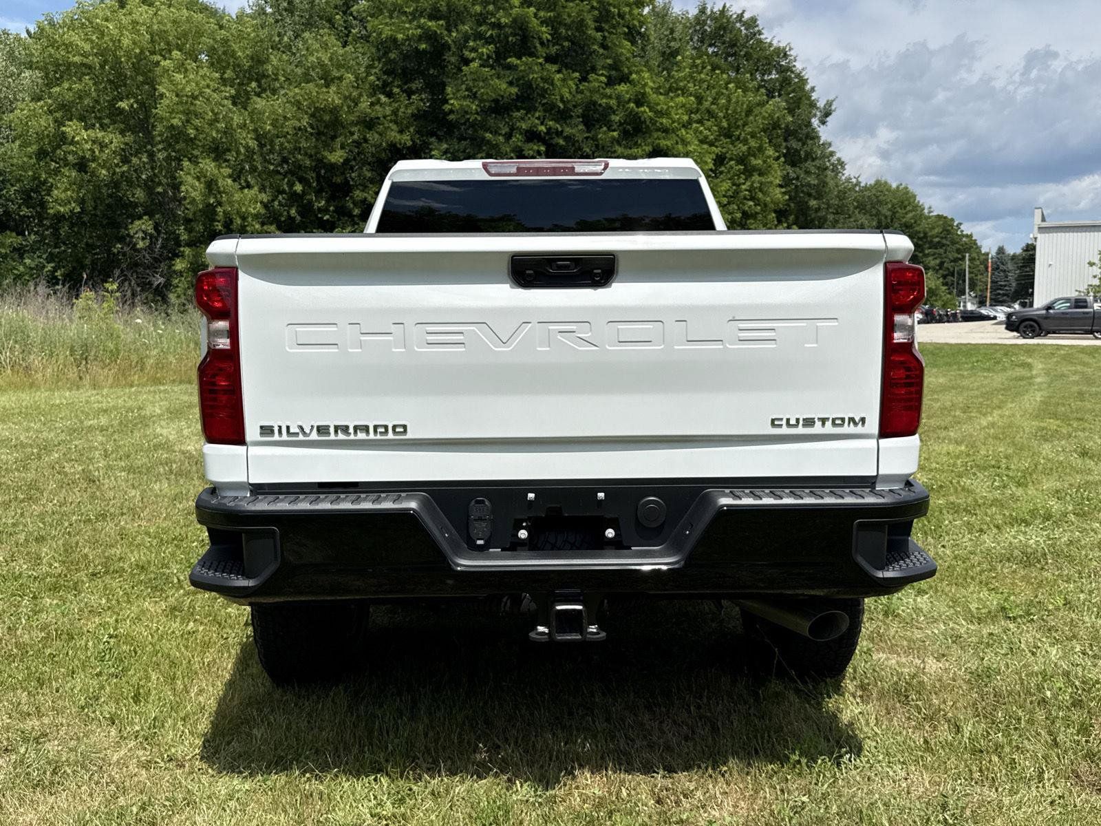 New 2026 Chevrolet Silverado 2500 Custom w/ Custom Convenience Package AWD/4WD image 11