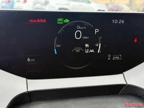 New 2026 Toyota Prius Plug-In Hybrid FWD image 24