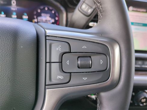 Used 2025 Chevrolet Silverado 2500 LT image 26