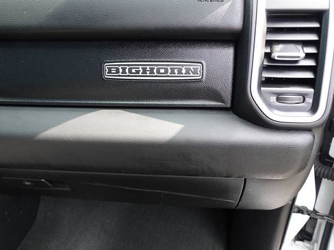 Used 2020 RAM 1500 Big Horn AWD/4WD image 40