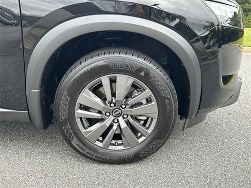 Certified 2025 Nissan Pathfinder SV w/ SV Premium Package image 13