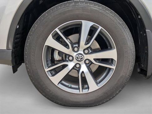 Used 2016 Toyota RAV4 XLE image 23