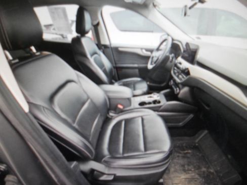 Used 2021 Ford Escape SEL image 19