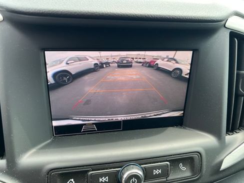 Certified 2023 GMC Terrain SLE w/ Driver Convenience Package AWD/4WD image 19