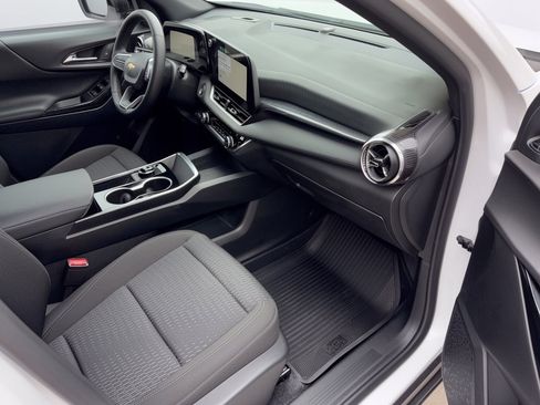 Certified 2026 Chevrolet Equinox LT w/ LPO, Floor Liner Package FWD image 30