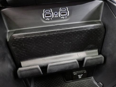 Used 2022 RAM 1500 Laramie AWD/4WD image 31