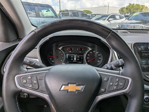Used 2018 Chevrolet Equinox LT FWD image 28
