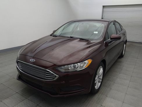 Used 2018 Ford Fusion SE FWD image 15