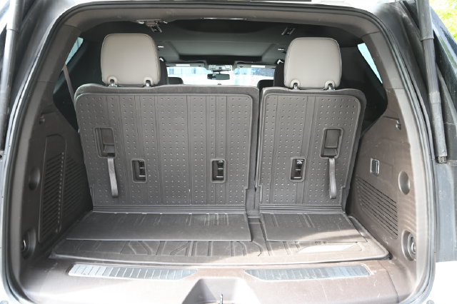 Used 2023 Chevrolet Tahoe Z71 AWD/4WD image 6