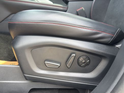 Used 2026 Ford Explorer ST AWD/4WD image 16