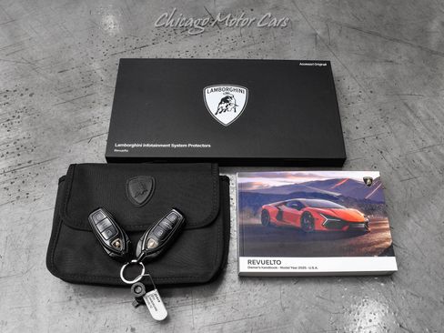 Used 2025 Lamborghini Revuelto image 57