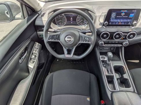 Used 2024 Nissan Sentra SV FWD image 16