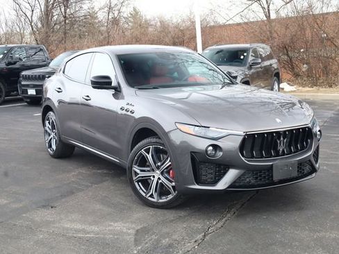 Used 2022 Maserati Levante Modena image 2