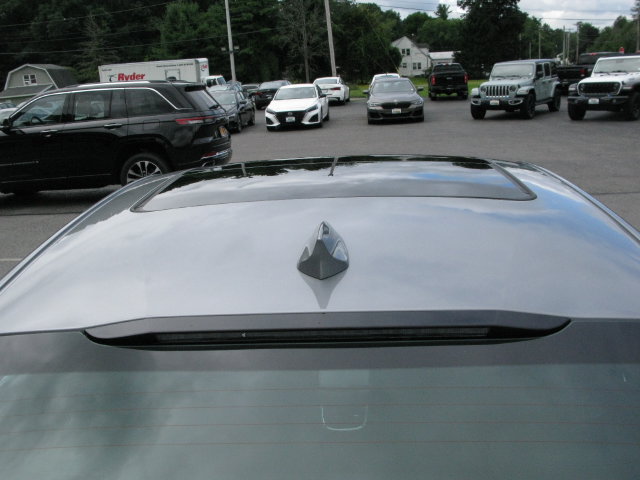 Used 2024 Chevrolet Malibu LT FWD image 6
