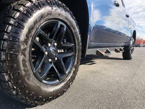 Used 2021 Chevrolet Silverado 1500 LT Trail Boss w/ Convenience Package II image 22