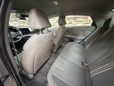 Certified 2023 Hyundai Elantra SEL w/ Convenience Package image 26