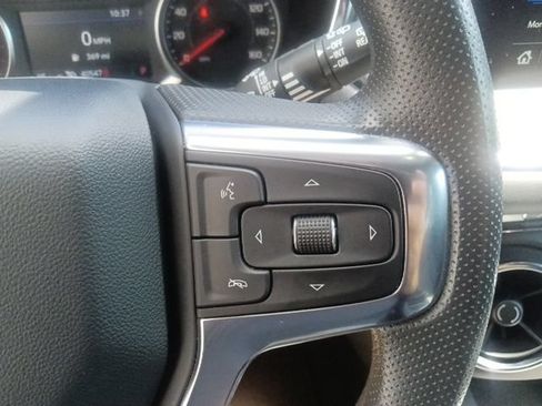 Used 2025 Chevrolet Blazer LT AWD/4WD image 19