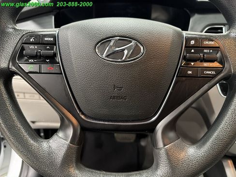 Used 2017 Hyundai Sonata SE FWD image 15