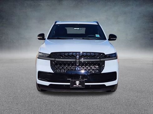 New 2025 Lincoln Navigator L Reserve w/ Jet Appearance Package image 2