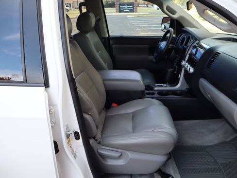 Used 2010 Toyota Sequoia SR5 image 24