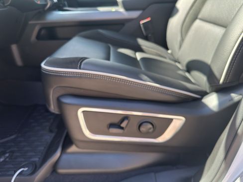 New 2026 RAM 1500 Laramie AWD/4WD image 13