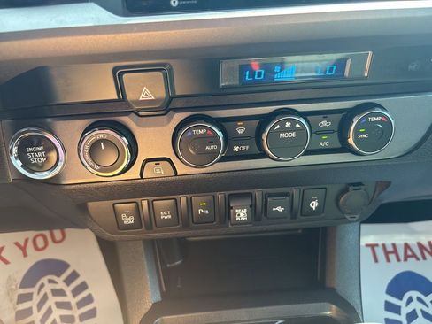 Used 2023 Toyota Tacoma TRD Off-Road w/ Technology Package image 20