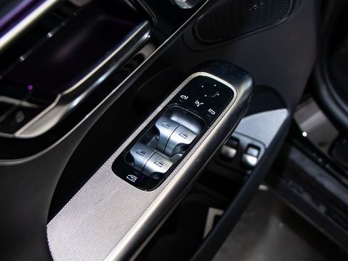 Certified 2025 Mercedes-Benz GLC 350e GLC 350e image 15