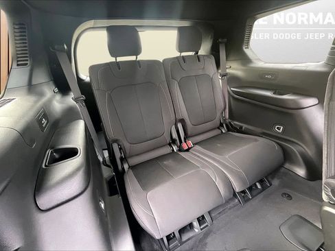 New 2025 Jeep Grand Cherokee L Laredo w/ Luxury Tech Group I image 24