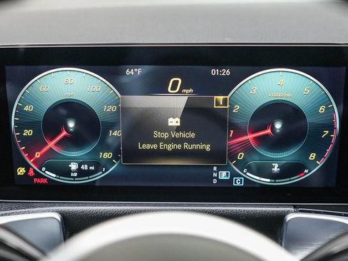 Used 2022 Mercedes-Benz GLB 250 w/ Premium Package Lite image 21