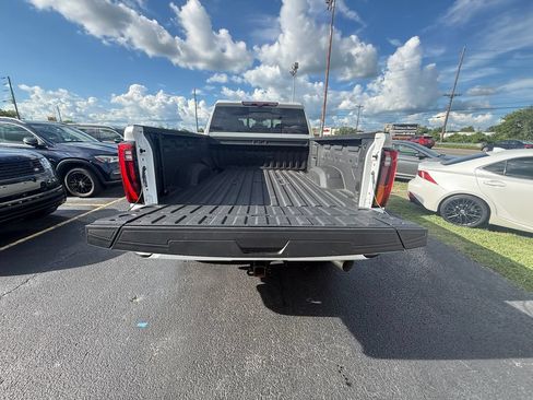Used 2025 GMC Sierra 2500 Denali Ultimate w/ Max Trailering Package AWD/4WD image 5