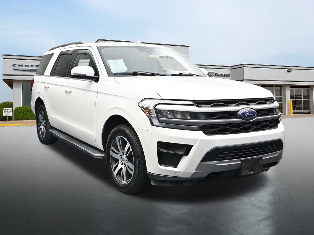 Used 2023 Ford Expedition XLT AWD/4WD image 7