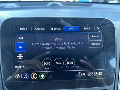 Used 2023 Chevrolet Equinox LT FWD image 25