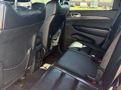Used 2018 Jeep Grand Cherokee Limited AWD/4WD image 10