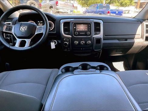 Used 2021 RAM 1500 Classic SLT AWD/4WD image 15