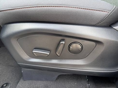 New 2026 Ford Explorer Active RWD image 6