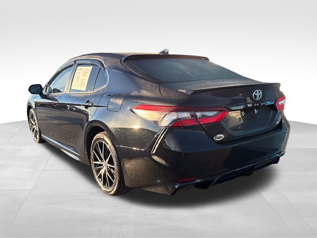 Used 2024 Toyota Camry SE FWD image 6
