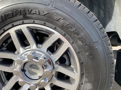 Used 2019 Ford F350 Lariat w/ Lariat Value Package image 3