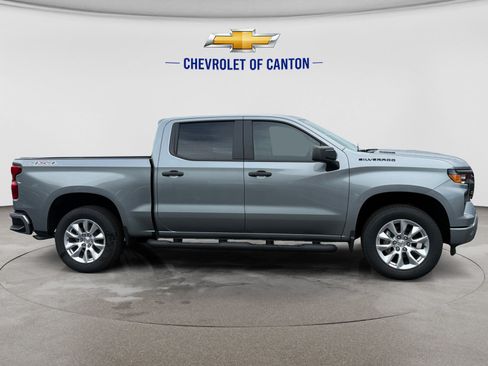 New 2026 Chevrolet Silverado 1500 Custom w/ LPO, Dark Essentials Package AWD/4WD image 4