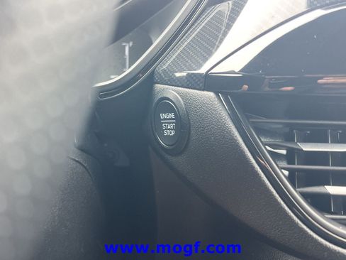Used 2025 Ford Escape ST-Line FWD image 9